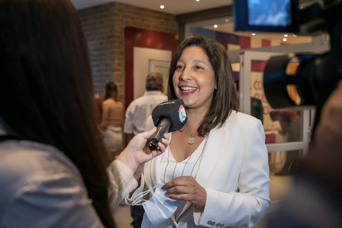 Arabela Carreras tweet media