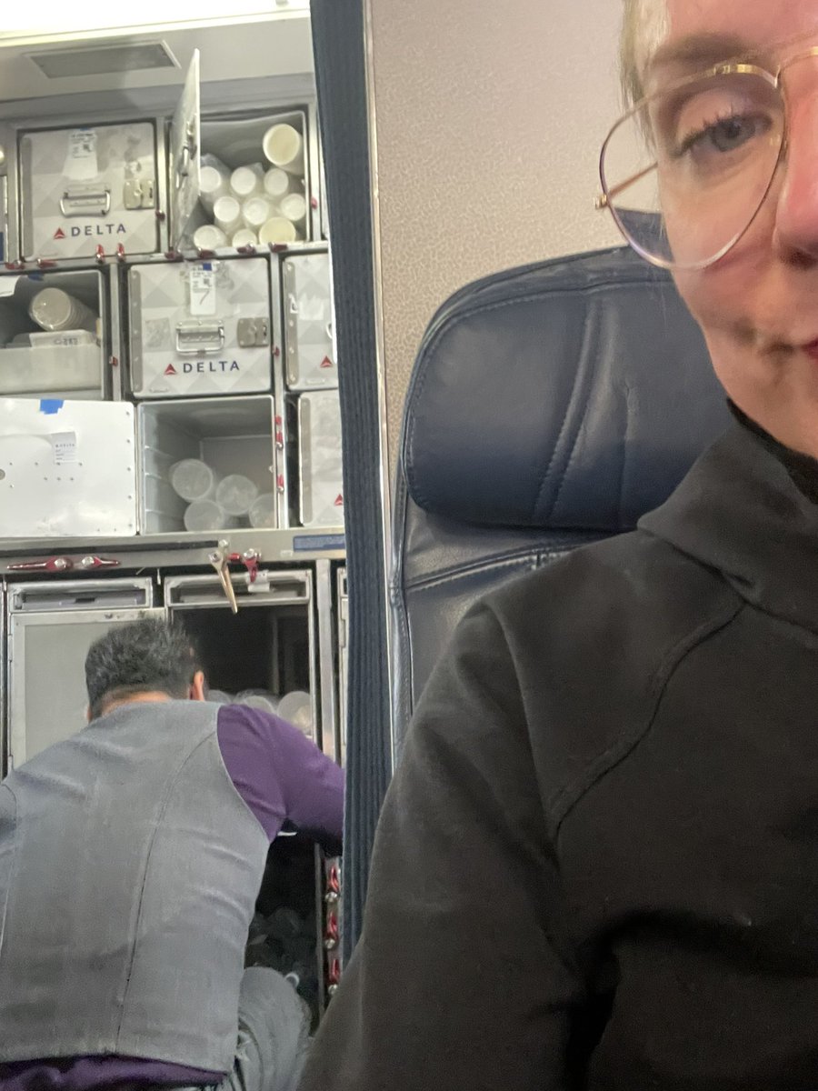 ckuhl's tweet photo. Boarded and still no proactive communication from @Delta.  Here’s what platinum status and 41 round trips in 52 weeks gets you…#CustomerService https://t.co/nNOwIwQGLL