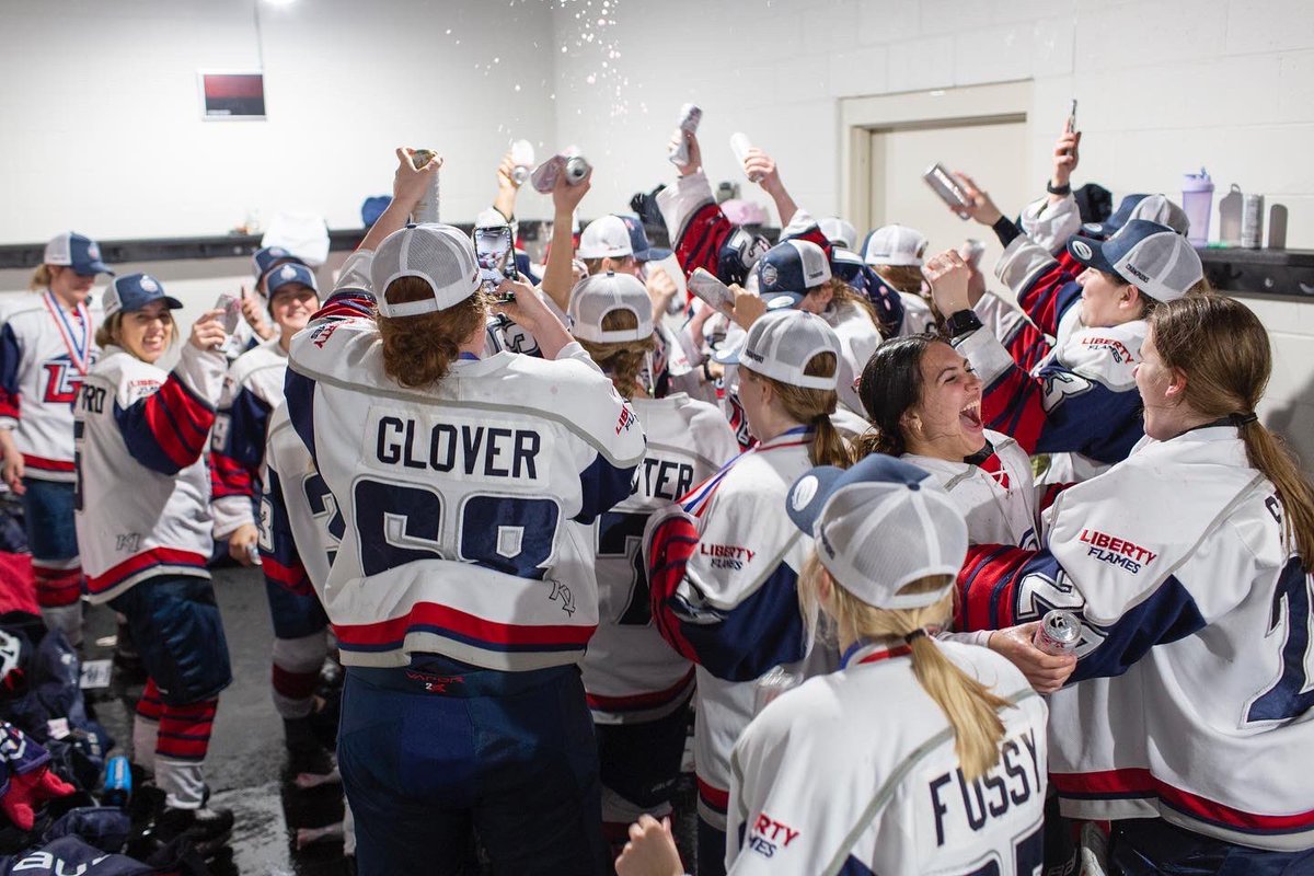 LU_WD1Hockey's tweet image. You’re looking at 4x ACHA NATIONAL CHAMPIONS 🏆