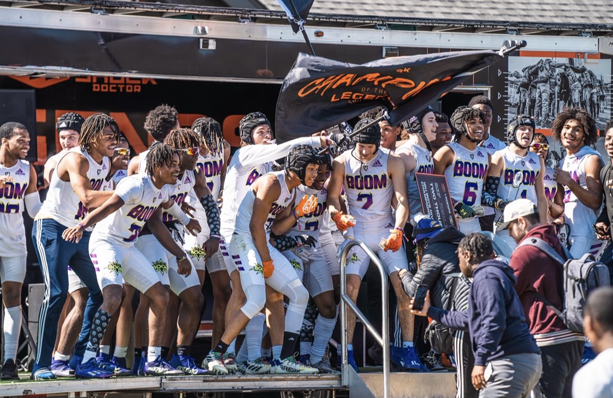 sdlegends7v7's tweet photo. In Louisville You Either Showed Our Or Got Showed! Thanks For Making Louisville A Movie🏆🔥.. #belegendary #7v7szn https://t.co/9ANSMlihqW