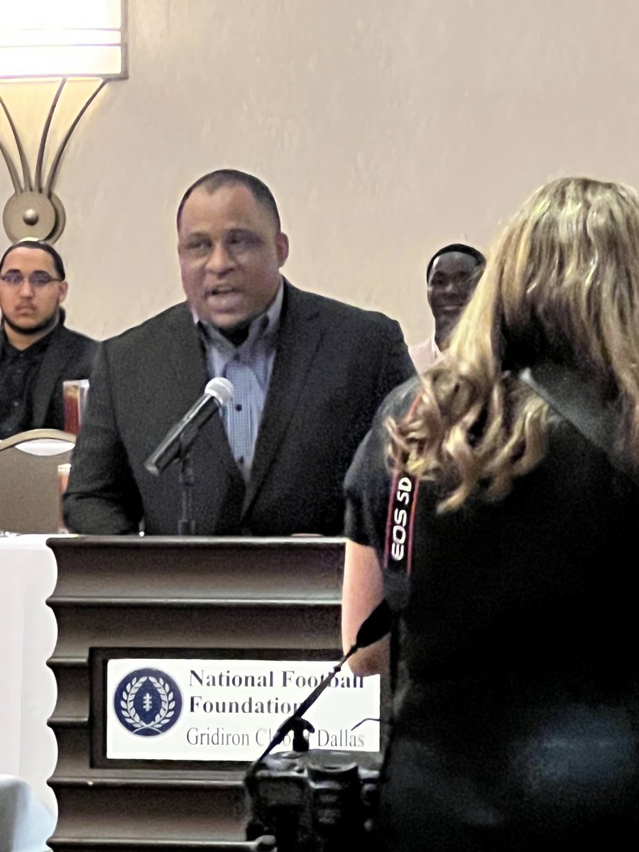 joneskennyo6al1's tweet photo. Congratulations Coach Todd on yet another outstanding award.  National Football Foundation’s “Coach of the year award “.  Always humble and keeping kids first.  Keep up the great work representing DISD and your SOC community. https://t.co/onKMizPGVl