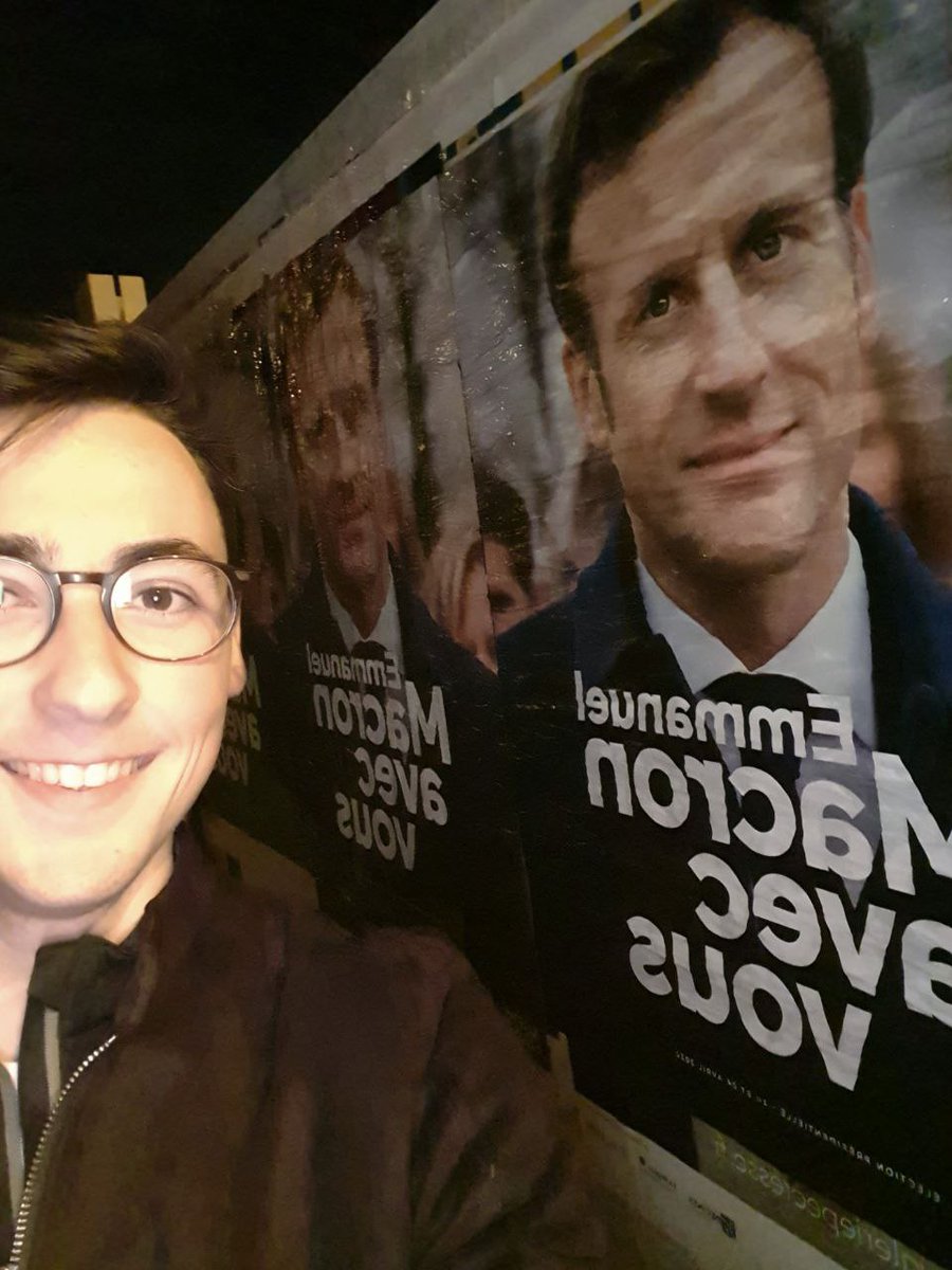 lesjem69's tweet photo. ⏱️H59 et H60

Pour que notre candidat soit visible par tous et toutes, nous nous sommes de nouveau lancés dans un collage nocture au coeur de Lyon, mais également à Genas et Chassieu !

#69H #AvecVous #Macron2022 https://t.co/yo4cjQEbs6