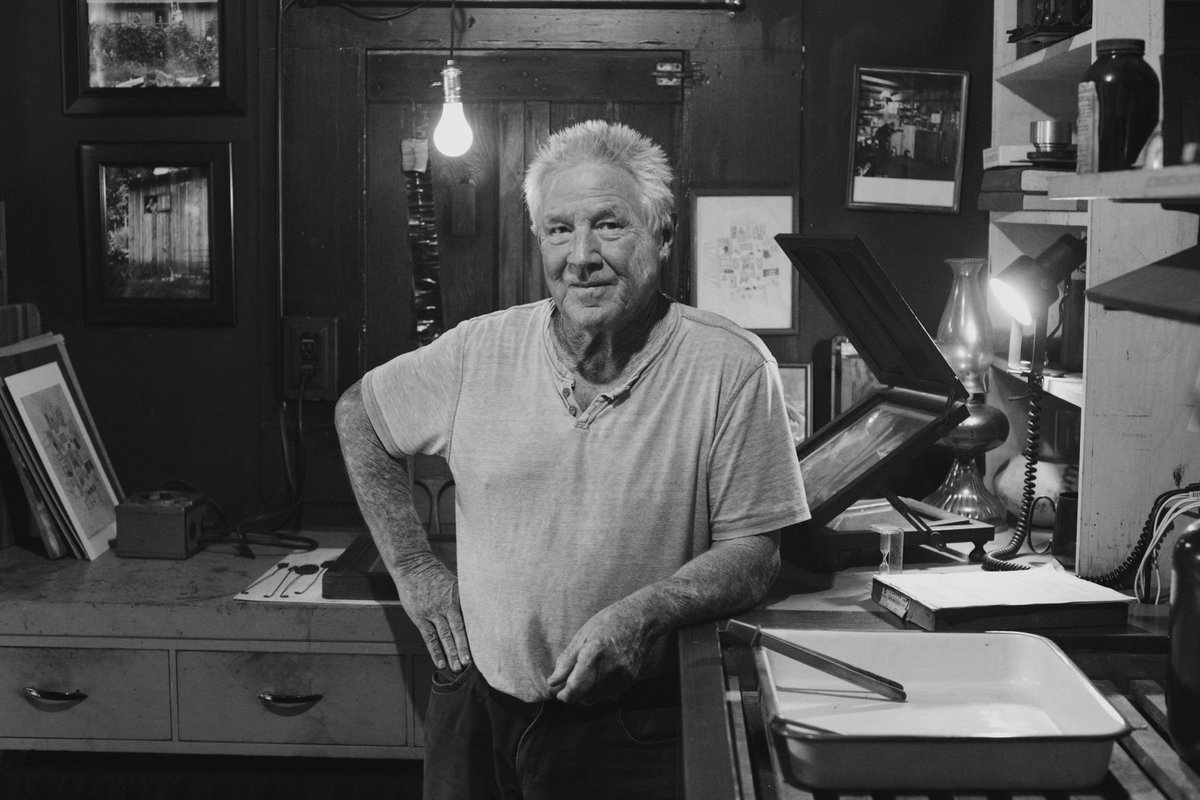 Kim Weston in his grandfather’s, Edward Weston, darkroom on Wildcat Hill. #edwardweston #photographiclegacy #PhotoOfTheDay #blackandwhitephotography