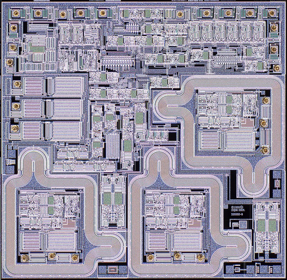 Siliconinsid's tweet image. International Rectifier IR2235 (1995)
Three phase high voltage and high speed MOSFET and IGBT bridge driver.