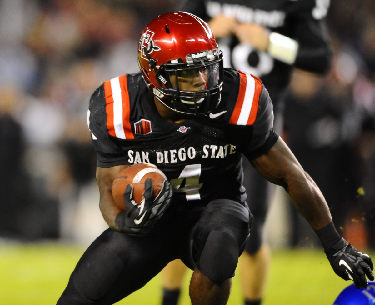 AztecFB's tweet image. The 2010s: The Decade of the Running Back
@MrHillman2U (2010-11), Adam Muema (2011-13), @Pumphrey6K (2013-16) &amp;amp; @pennyhendrixx (2014-17).

#AztecFootball100 | #AztecsForLife