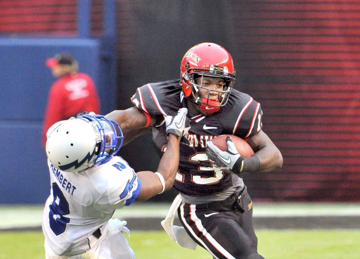 AztecFB's tweet image. The 2010s: The Decade of the Running Back
@MrHillman2U (2010-11), Adam Muema (2011-13), @Pumphrey6K (2013-16) &amp;amp; @pennyhendrixx (2014-17).

#AztecFootball100 | #AztecsForLife