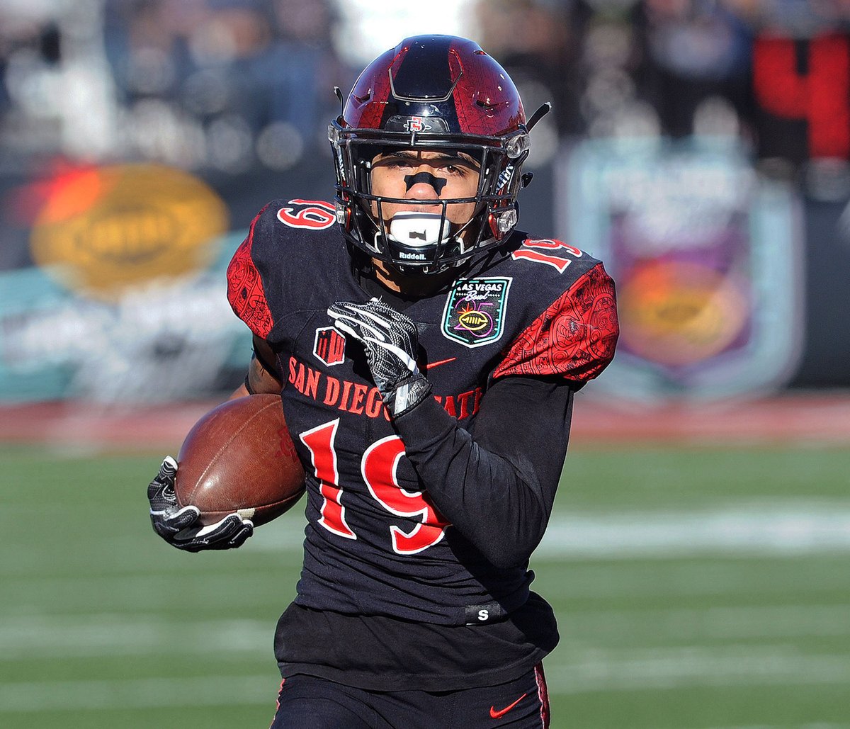 AztecFB's tweet image. The 2010s: The Decade of the Running Back
@MrHillman2U (2010-11), Adam Muema (2011-13), @Pumphrey6K (2013-16) &amp;amp; @pennyhendrixx (2014-17).

#AztecFootball100 | #AztecsForLife