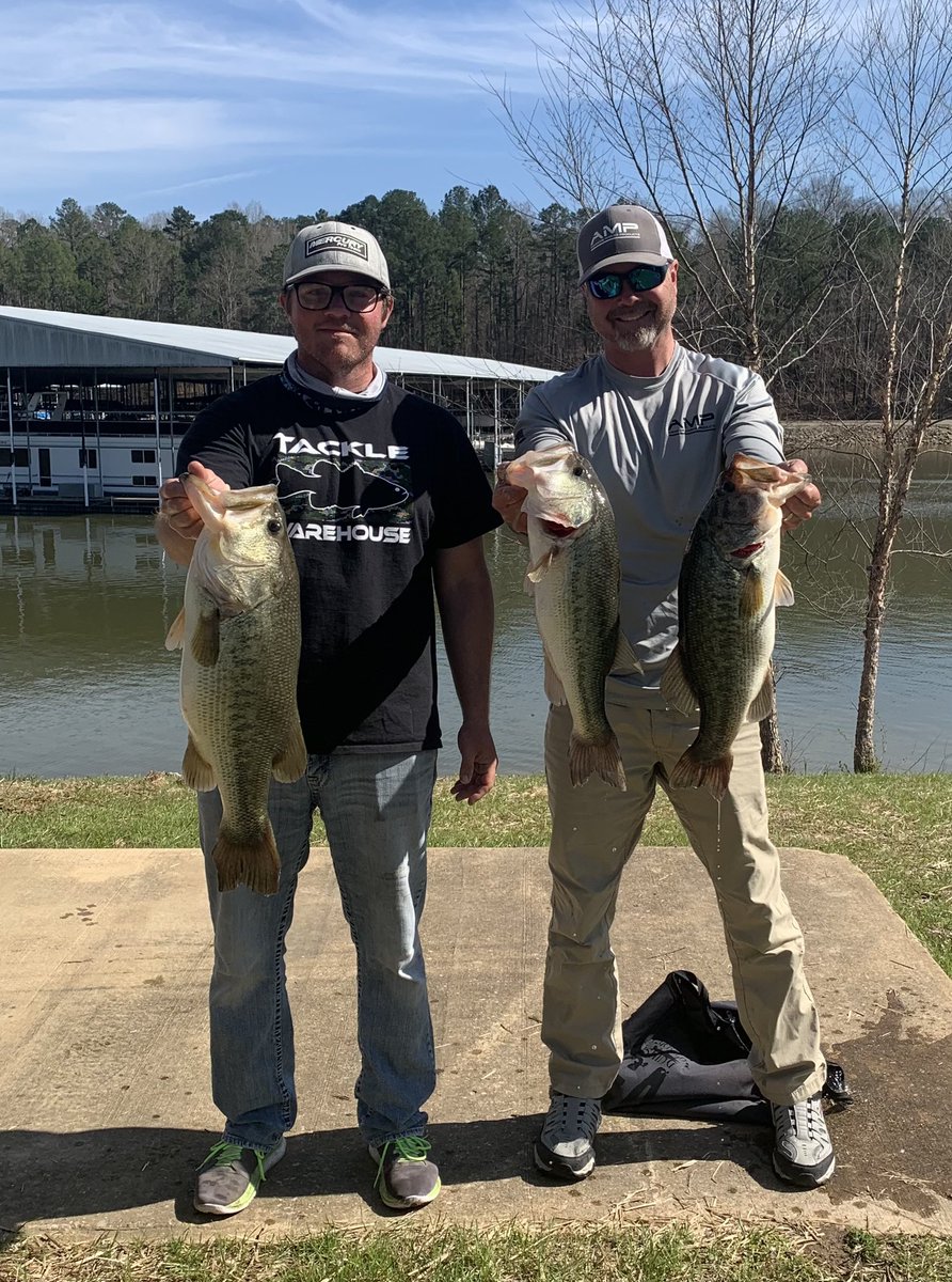 ZachLeeper's tweet photo. First place and big fish on Pickwick today with a 3 fish limit of 18.98 with an 8.03 kicker. https://t.co/4oDpgk6owy