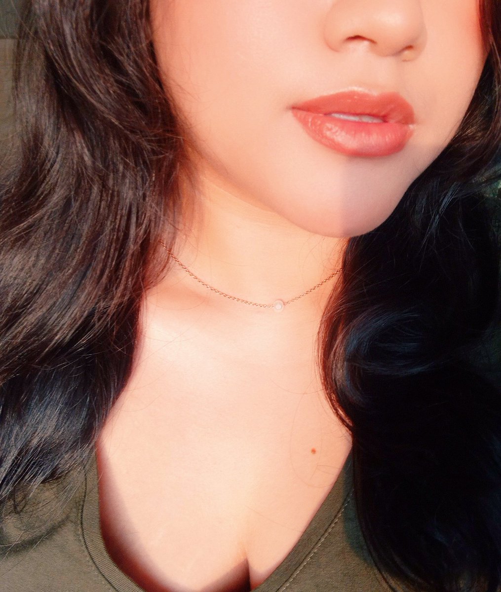 yourdreamgodd2's tweet photo. Bringing this back because noone could get enough of my lips. ✨🌸 https://t.co/yjHmfLaN5B