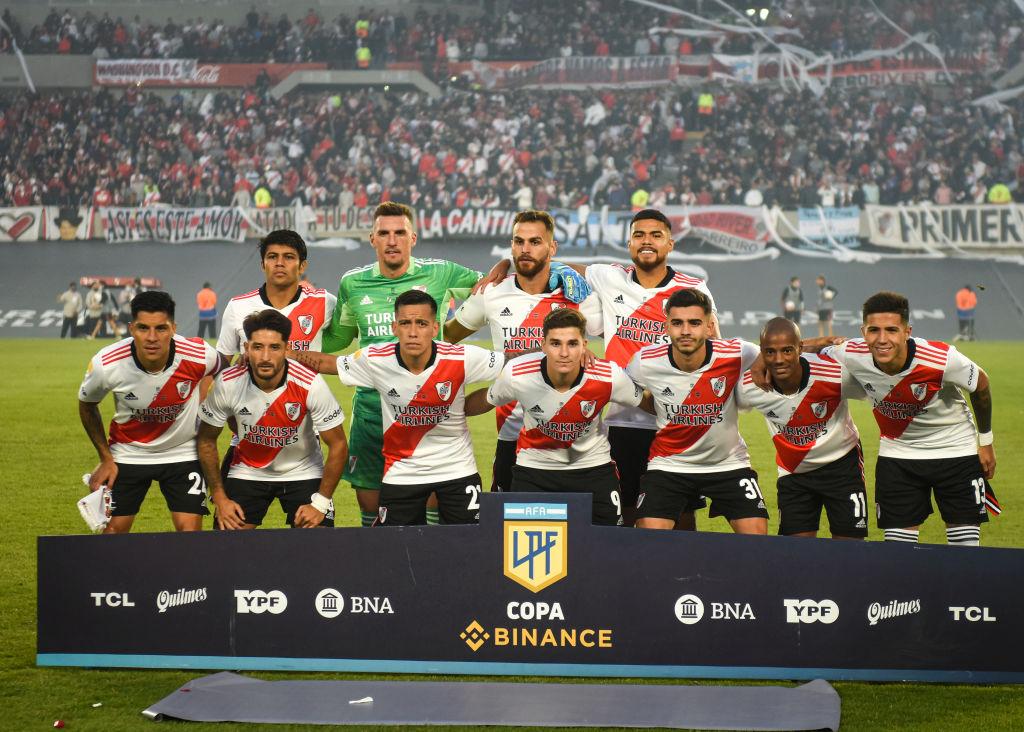 Aunque ganes o pierdas, siempre con vos.

VAMOS QUE LA HISTORIA ES LARGA 💪💪