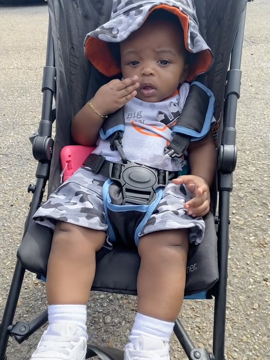 rllyzhy's tweet photo. Daddy have a lot going on but im gone forever be here if you need me 🖤 https://t.co/5mjf5bV3TG