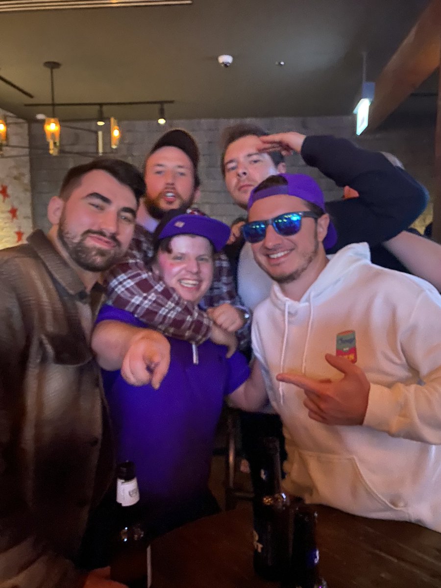 billybob2535's tweet photo. Everyone at @barstoolsports are some of the coolest nicest people I’ve ever met @stoolpresidente @BarstoolBigCat @PFTCommenter @PMTsportsbiz @Return_Of_RB  thank you for the awesome night!#vivalastool #Razorbacks #ivegotarkansas https://t.co/8XSZVh75Cg