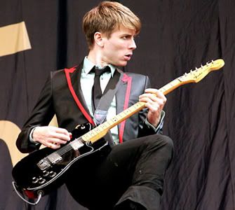 Happy Birthday!!! Alex Kapranos guitarrista y vocalista de Franz Ferdinand. 