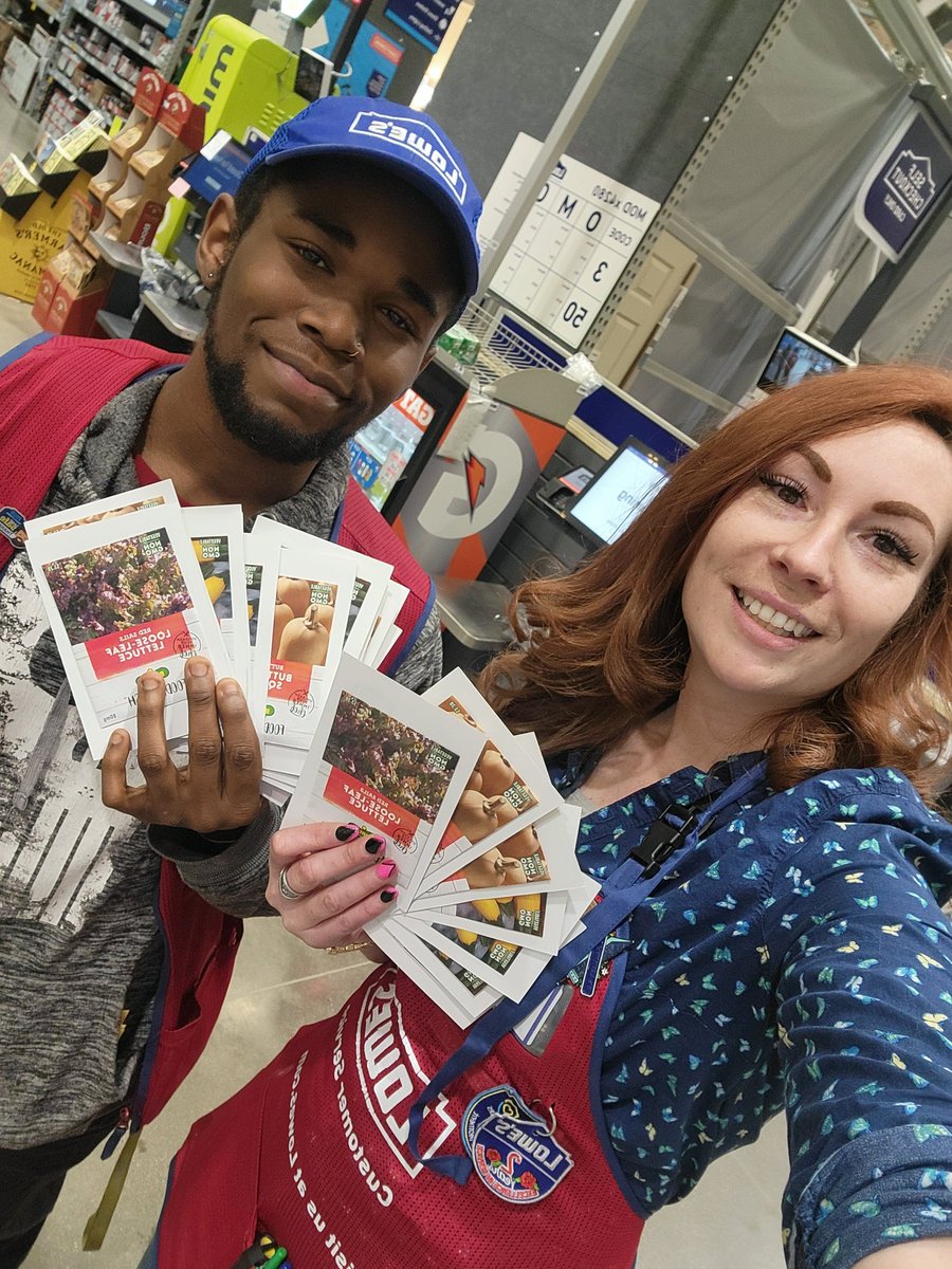 GraceAtLowes's tweet photo. We are just so excited for the first day of Spring! We've loved passing out seeds to our guests to celebrate! Happy first day of Spring to all!! 🌷🌻🌺🦋🐝
#Lowes #Spring #SeedingSpring https://t.co/wMyHVPVQkL