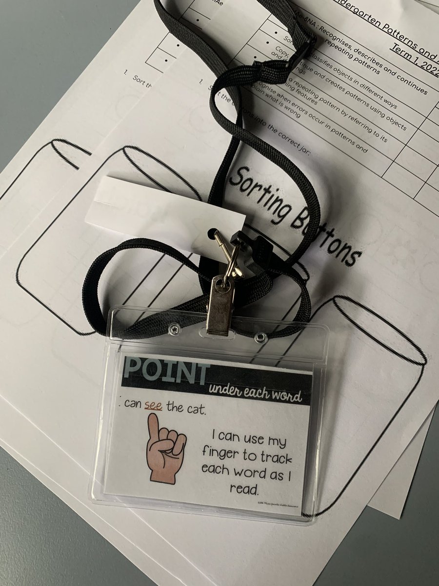 EldahrMiss's tweet photo. I love this idea for personalised learning goals! Each student wears a lanyard during literacy and numeracy lessons. It’s great for teachers to keep up with where students need to be. I can’t wait to use this. #acuedu_p https://t.co/sHt3KSPi1X