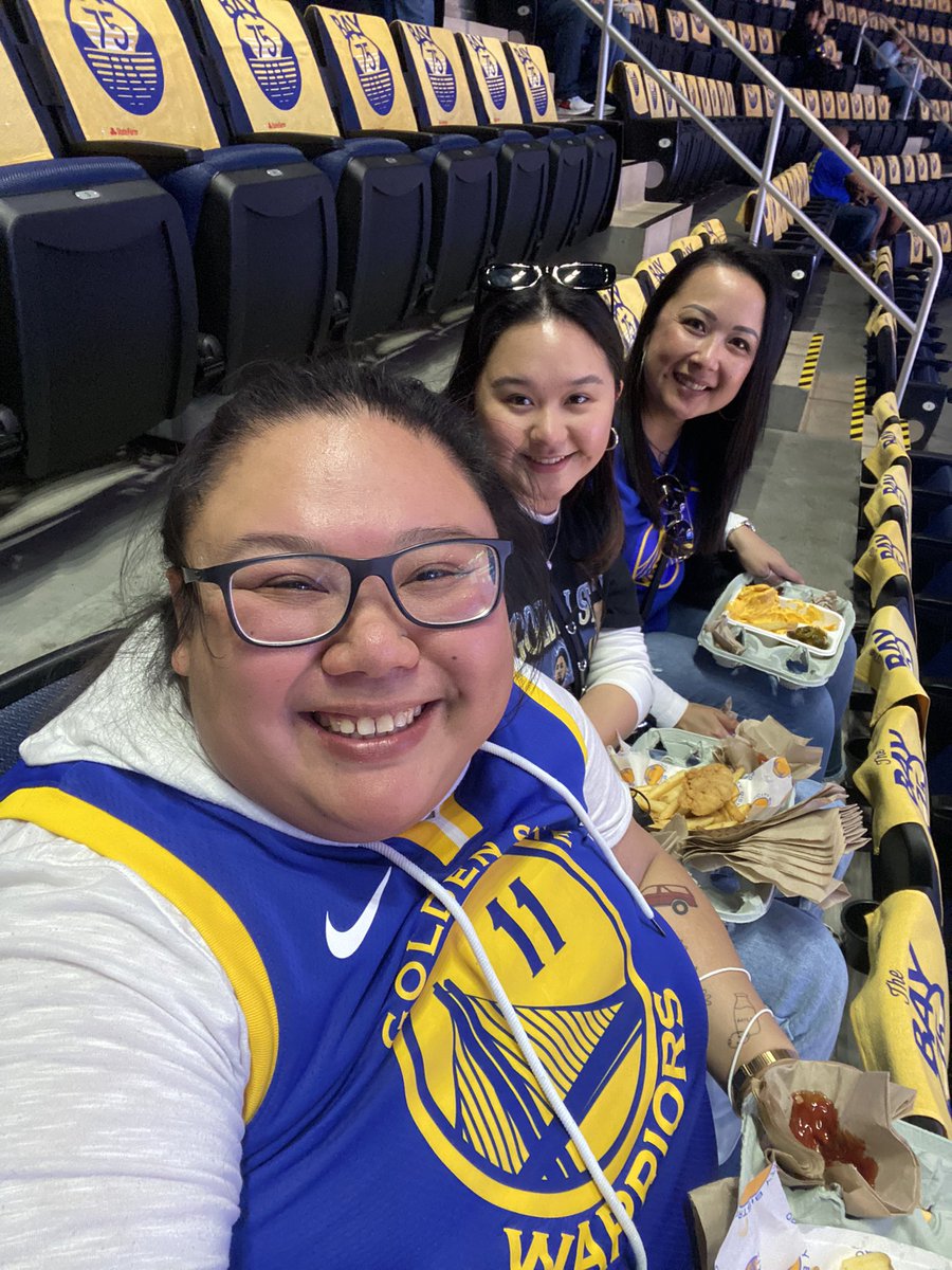 _jenmarie's tweet photo. First game for mom &amp; cousin!
#warriorsground https://t.co/9iD83Oi45B