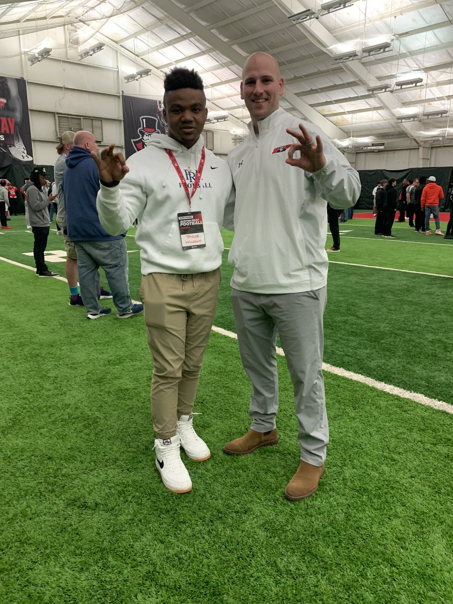 Had a great visit yesterday <a href="/GovsFB/">Austin Peay Football</a>
Appreciate the invite <a href="/CoachjjClark/">J.J. Clark</a>