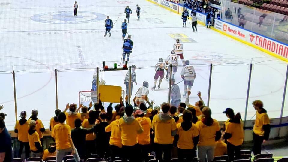 edgeschool's tweet image. Three CSSHL Western Championship division appearances and one banner win. Proud of our Mountaineers for laying it all out on the ice these last 2 weeks.

Major props to our parents and student-athletes for creating an unreal atmosphere during our games! It was great to be back 🙌🏻