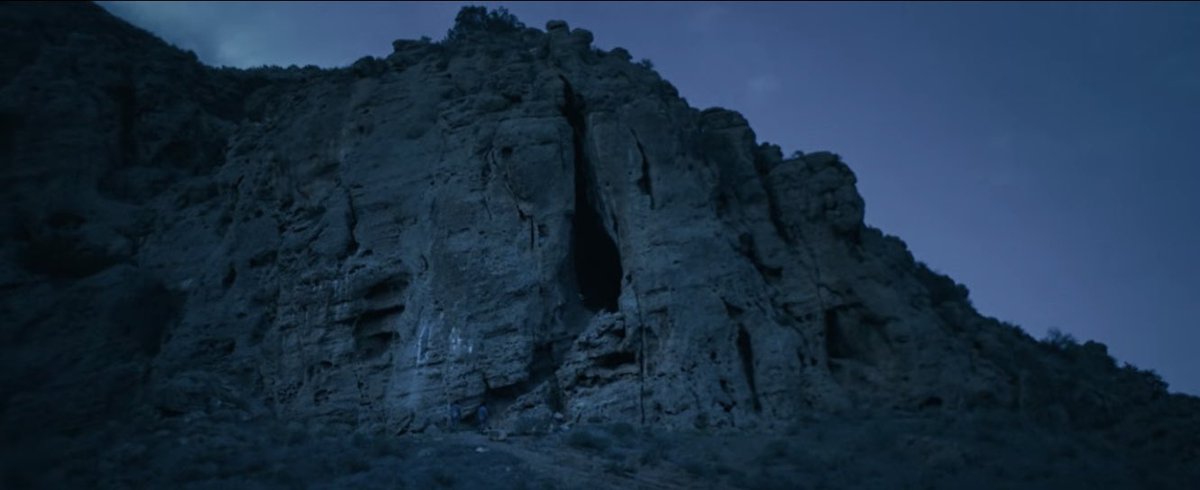issykerr16's tweet photo. My boyfriend pointed out that the opening of the rock they see Ned in looks similar to a bishop chess piece. If that was intentional, that’s a cool little detail they put in! #skeletonclique #clique #scaledandicy #twentyonepilots #cliquetheory #THEOUTSIDE https://t.co/y2rSzLQLlB
