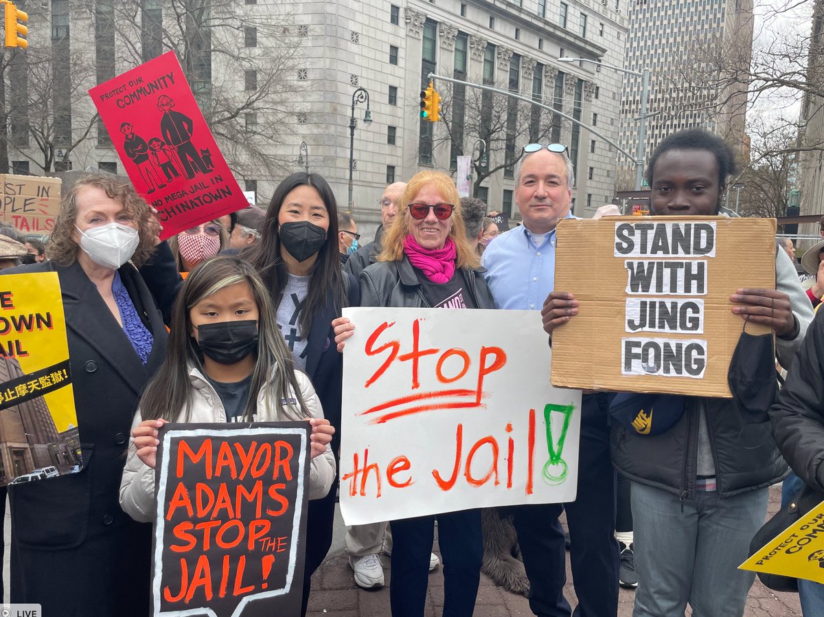 graceleefornyc's tweet photo. We demand that @NYCMayor live up to his campaign promise and stop the city's plan to build the world's tallest jail in the heart of Chinatown. @NUBCanal @EvelynYang @GrandStreetDems @JackLiang718 #STOPTHEMEGAJAIL #StandWithChinatown https://t.co/6vkGbmykpF