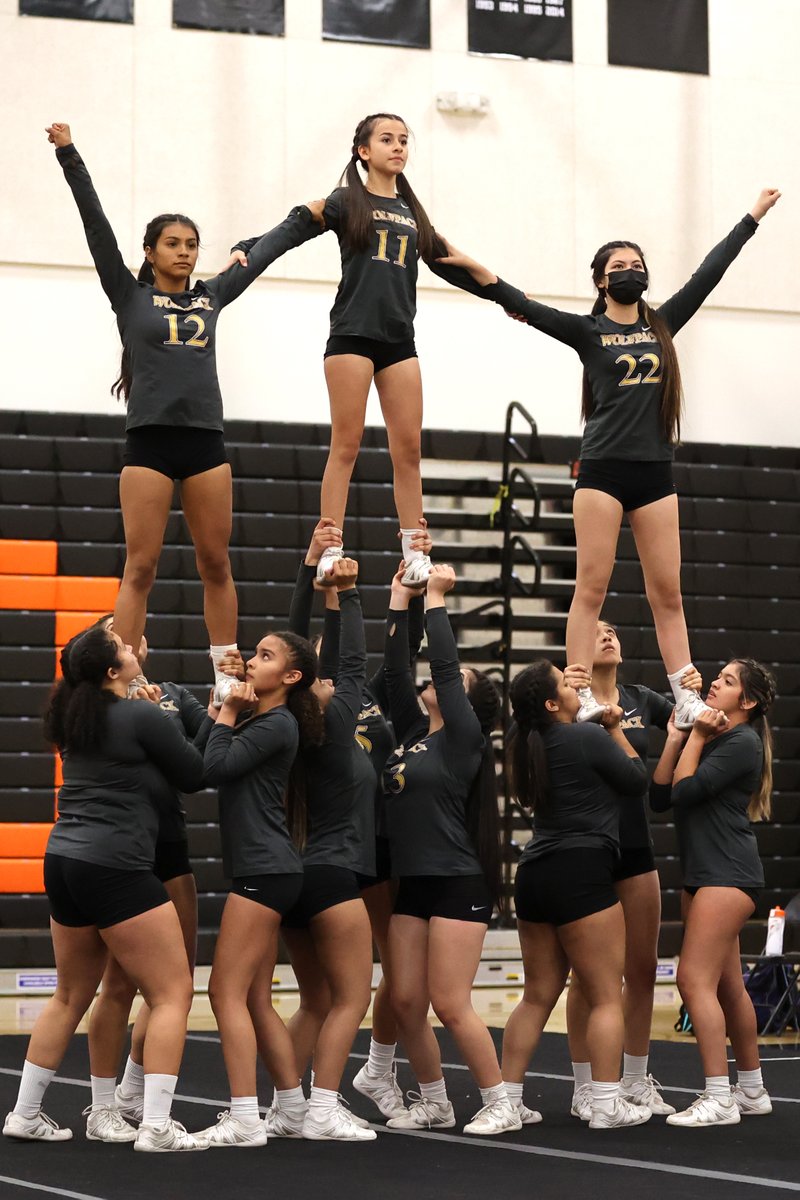 TedTorresPhoto's tweet photo. 3/17/22: @CheerLivingston competing at #MercedHighSchool #photos available @ https://t.co/JRvDeYn6Vj
.
@LHS_sports24 @leadership_lhs #cheer #stunt #wolvescheer #wolvesstunt #stuntcompetition #tedtorresphoto #california #merced https://t.co/wKWn6S4csz