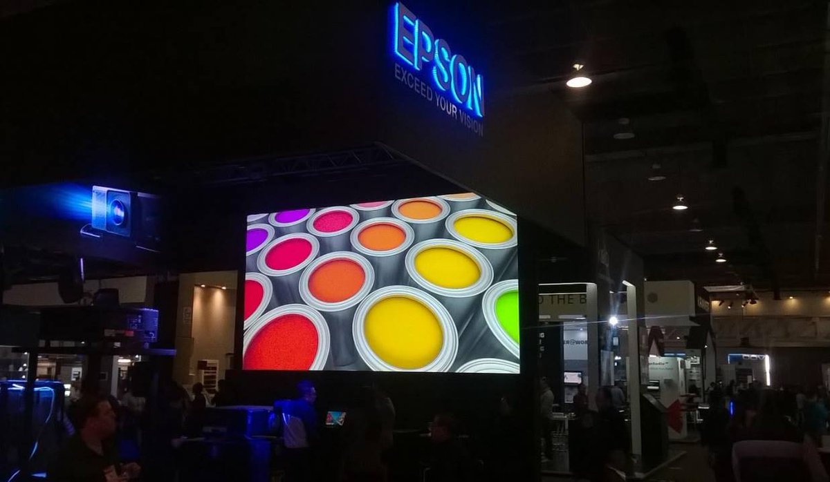 Proyectores's tweet photo. Proyectores Profesionales  EPSON  para Publicidad "Digital Signage", Eventos, Exposiciones y Autocinema.
https://t.co/tnhspX504V       https://t.co/05ley2RIr7
@EpsonLatin @EpsonAmerica https://t.co/hio2t44MCR