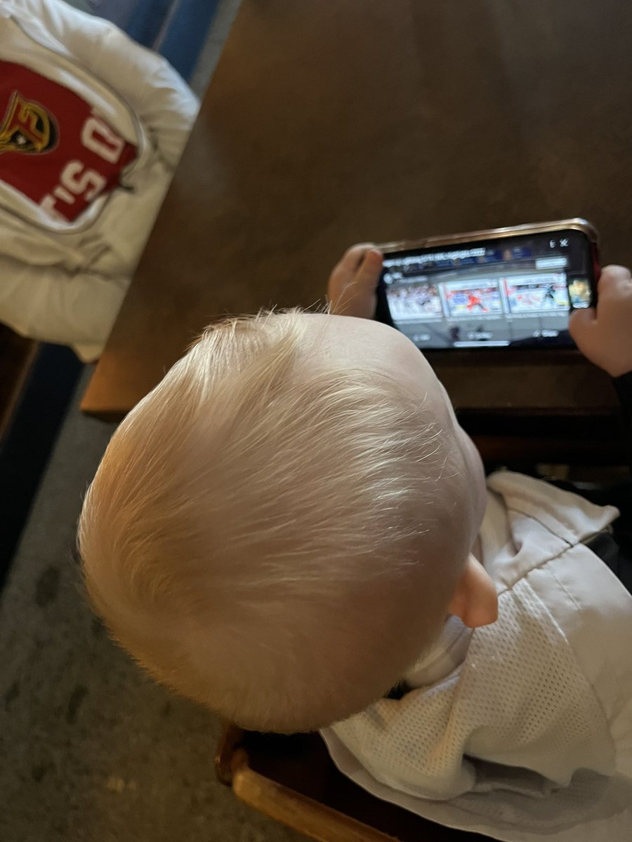 After the <a href="/IndyFuel/">Indy Fuel</a> games we watch hockey highlights at dinner ❤️🏒 #FuelTheFire