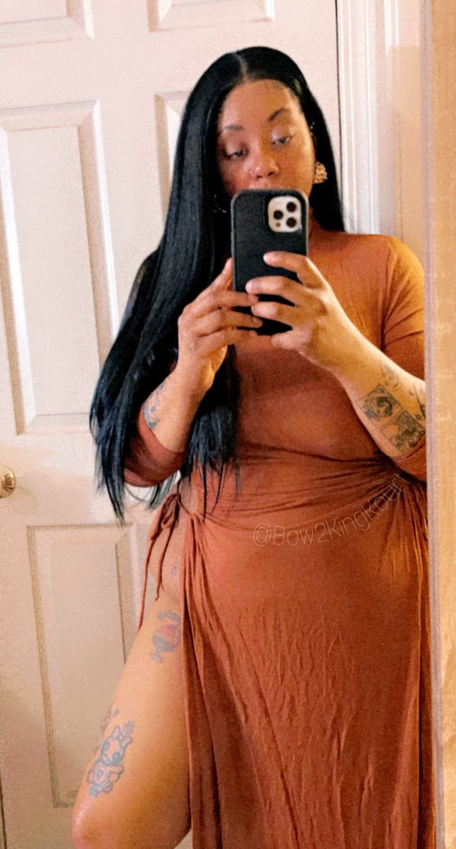 SubSam6's tweet photo. @Bow2KingKourt is the goddess you wish you could tell your friends about..
But deep down you know you're just a loser with loser friends who'd definitely submit to her power too, making you the side bitch...

😃😃
You gotta have class to be her bitch🔥 https://t.co/FjgeqmrMdI