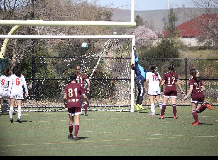 FusionSC's tweet photo. In their second game of the weekend, 08G Gold continued to make great strides in their attacking play - but ultimately fell 0-1 to Madera United in State Cup. The backline stayed strong and the whole team played really tough against two solid opponents this weekend. #fusionsoccer https://t.co/TkYaO6ROxj