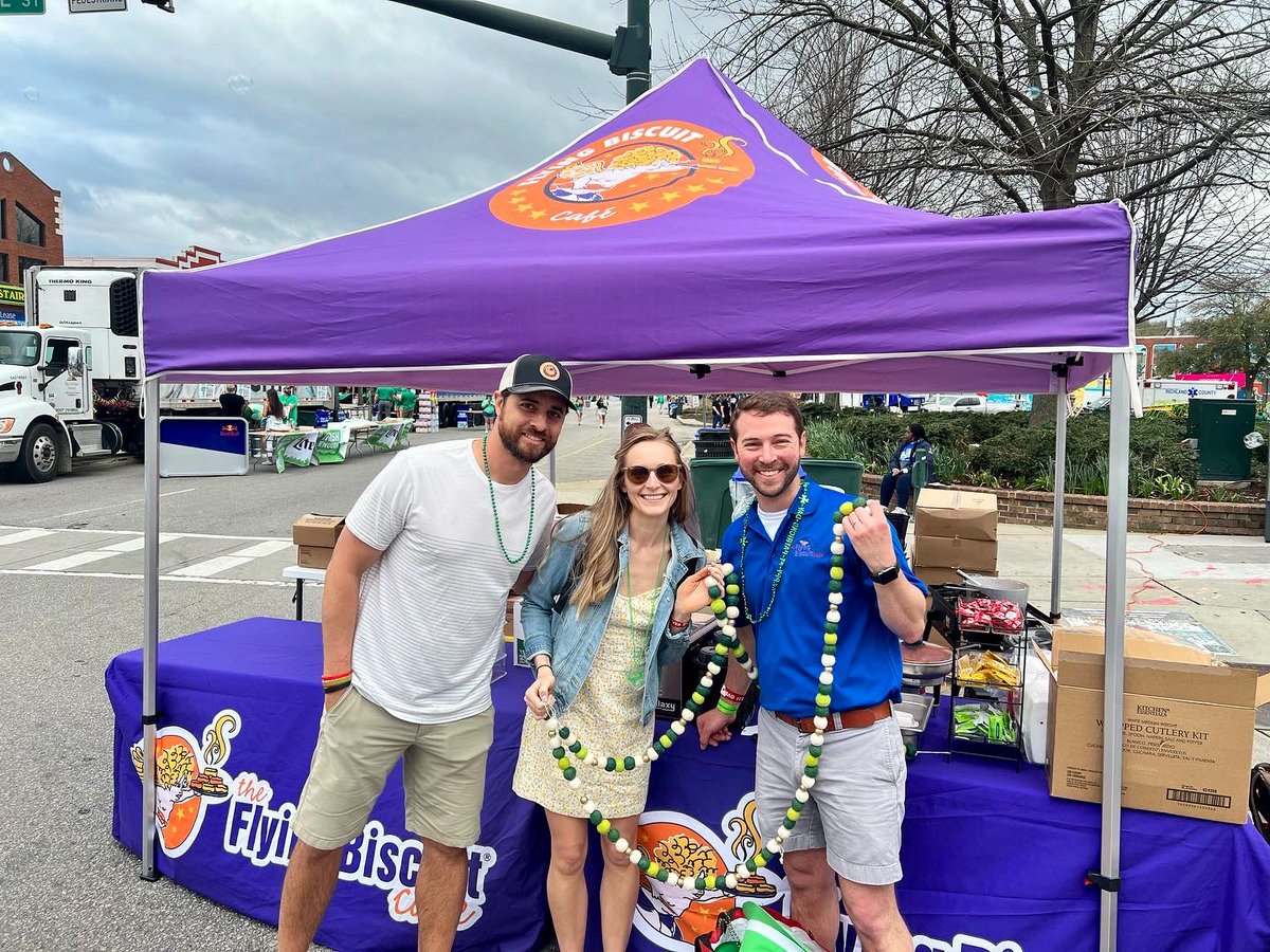 FBFivePoints's tweet photo. Thank you to everyone for a very fun and successful St. Patrick’s Day! It was wonderful to see all of you and part of the festivities. #ComingThisSummer #FlyingBiscuit #FivePoints #ColumbiaSC #stpatsinfivepoints https://t.co/Wr4EyxSrOb