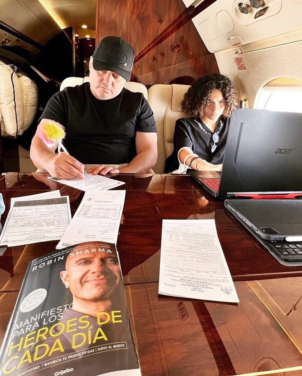 RjArivu's tweet photo. Have you read it or would you like to read it?

#Pickup #New
Dm to buy book👇
.
.

.name:Hero
.author:Robin sharma 
.
.
Available now

Grab your copy from here👇
https://t.co/6xwrWCpi3H

Whatsapp-+94 72 202 2010 https://t.co/71HBDbGZhH