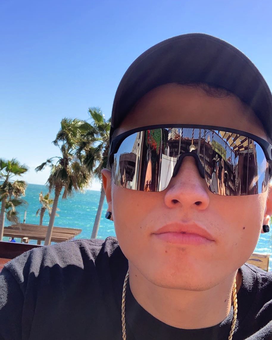 JoeyyyOfficial's tweet photo. 🌊 🏝 🌅 https://t.co/R6Ds9S9FCc