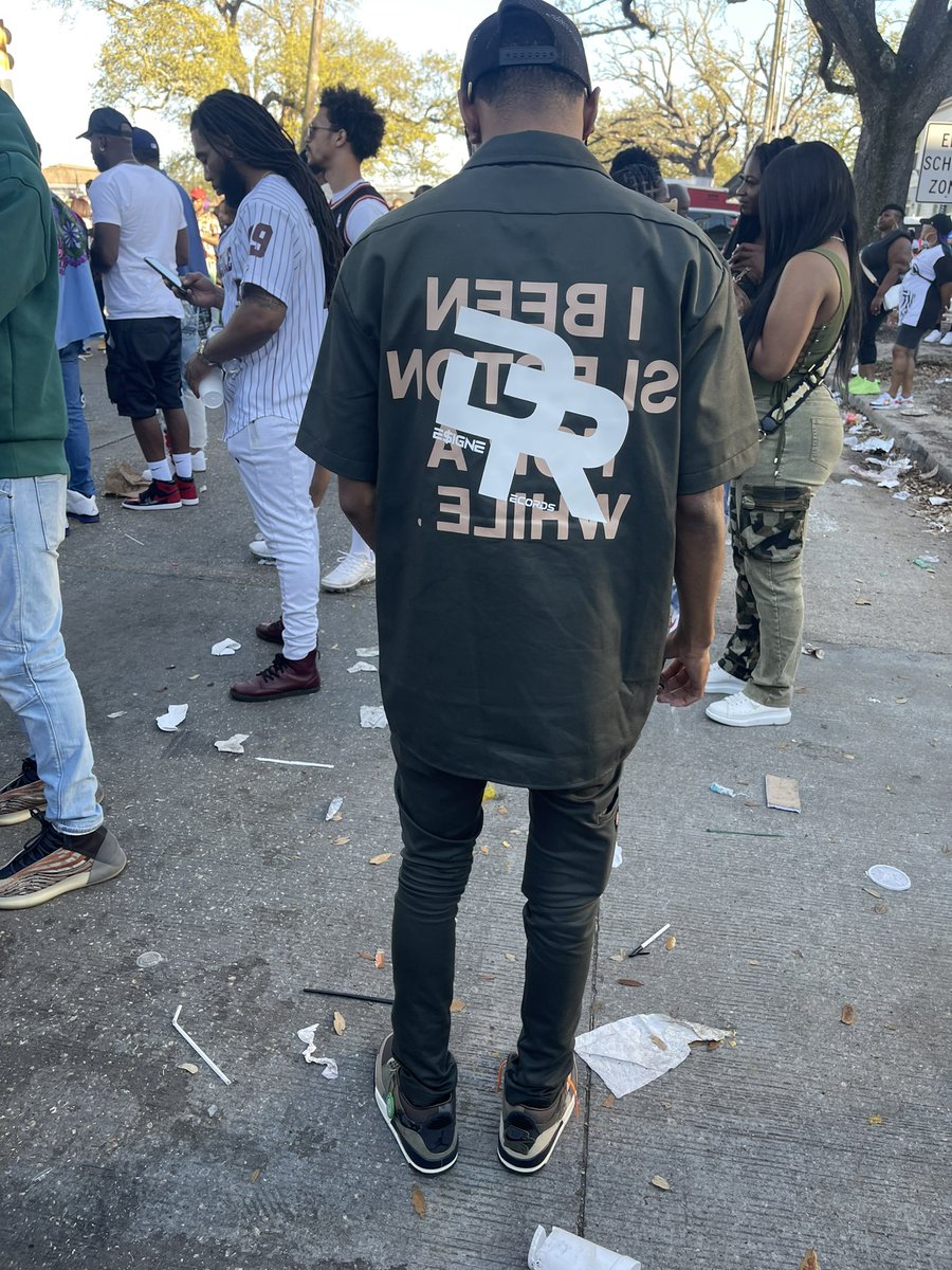DSRMCEO's tweet photo. EVERYTHING I GOT ON BE 1 OF 1 N*** CUZ IM THE CEO LA BITCH IM ONLY ONE NIGGAβΉπΎπ¦
#DesignerRecordsCeo #HardestOutβΉπΎ #BigCeo https://t.co/pjnp8vlBsU