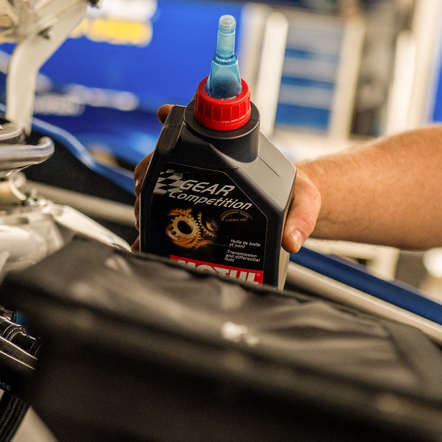 MotulMX's tweet photo. Dale a tu auto algo que le cae bien.

#PoweredByMotul #PasiónEnTuMotor https://t.co/Pn93Rw6Se1