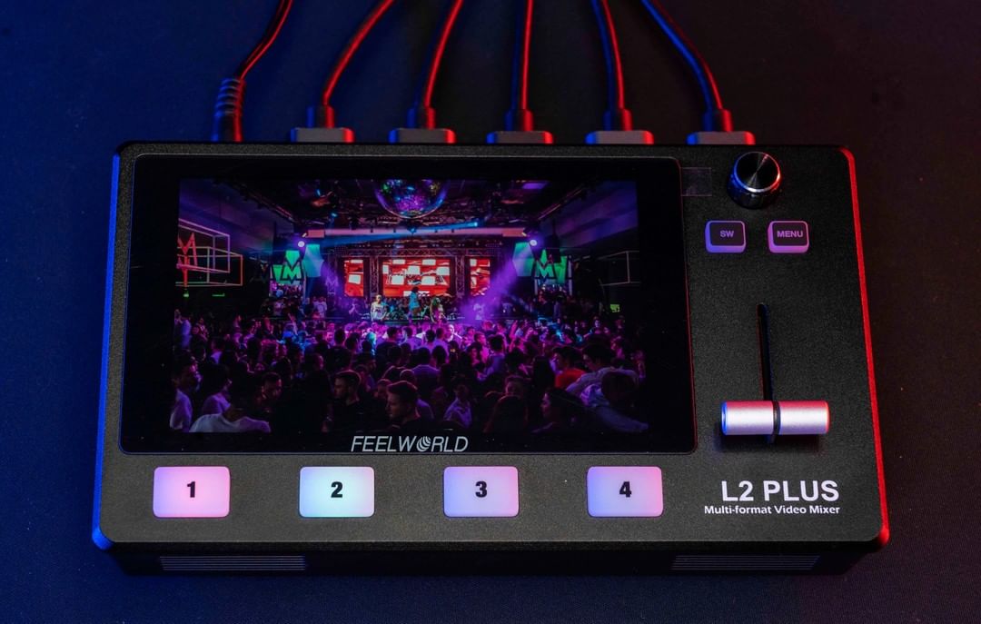 feelworldhd's tweet photo. Use FEELWORLD L2 PLUS to level up your live stream. Connect with your fans with different angles in a easy way.
Learn more/order FEELWORLD products: https://t.co/YvVEhfBdXr
#feelworld #feelworldswitcher #feelworldl2plus #livestream #interview #livestreaming https://t.co/fFq3ZJUxDC