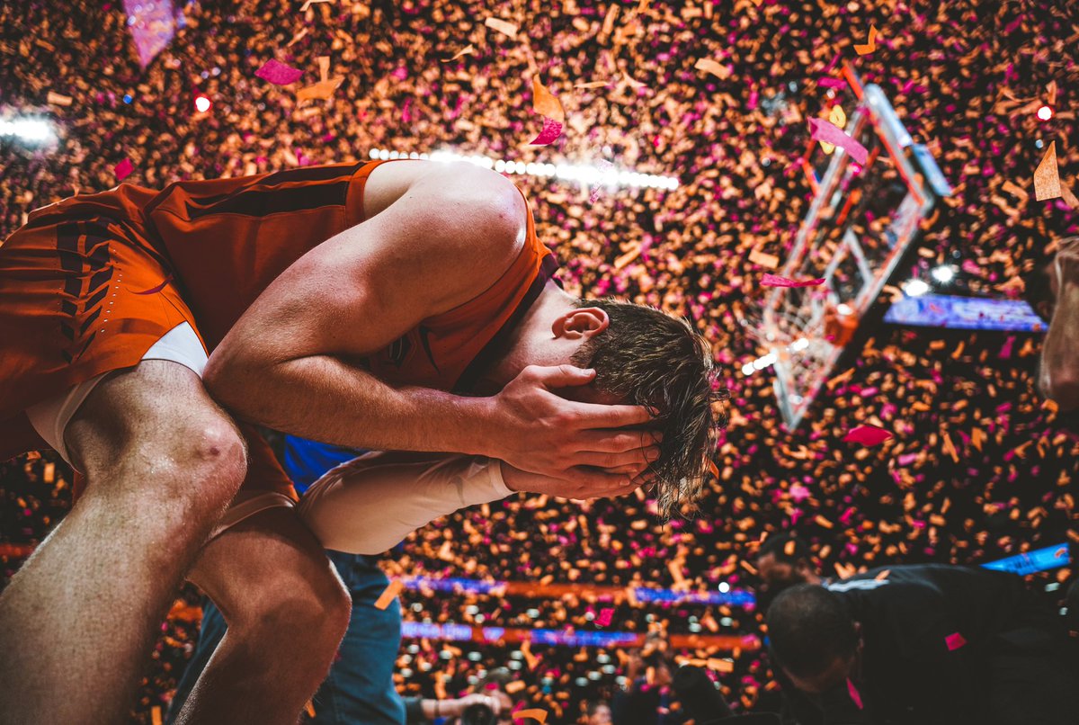 Murphy_Storm's tweet photo. Hokie nation, thank you 🧡 https://t.co/r1W78qkg6v