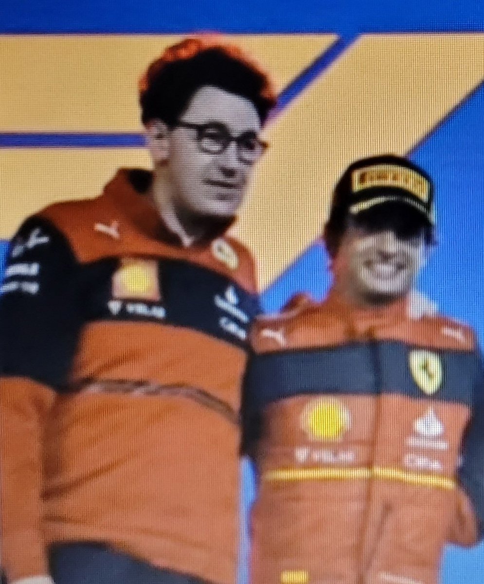 werynight's tweet photo. Cuidadito, que ha fichado #Ferrari  a los #cazafantasmas.#Carlos55 #Sainz https://t.co/2vcAaoTK9Z