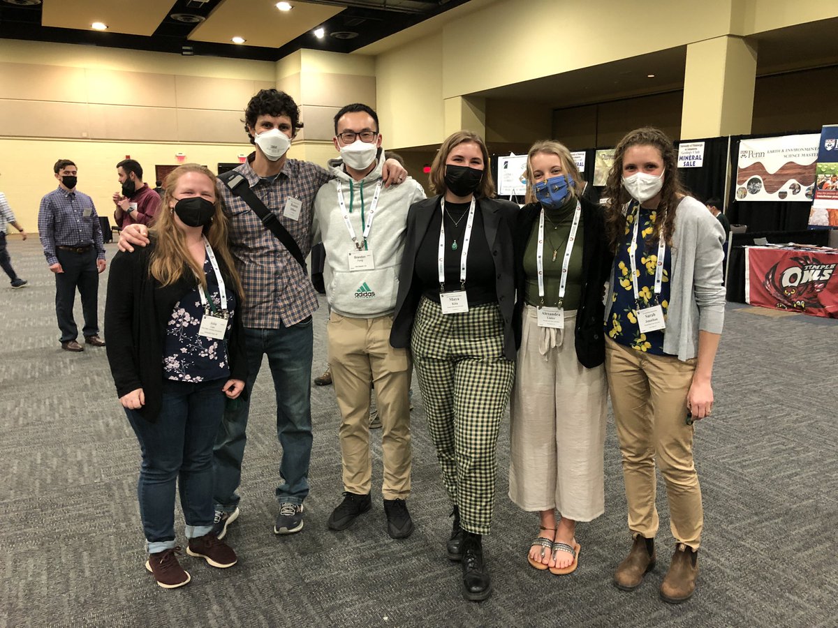 Julia Carr tweet media