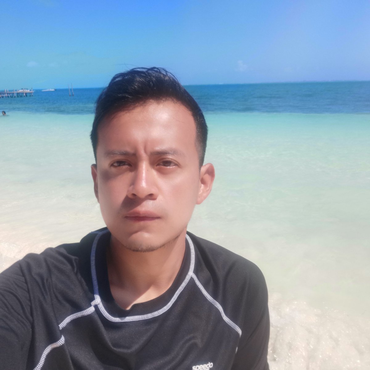 Cesar60109474's tweet photo. #NuevaFotoDePerfil https://t.co/0FWoH2hYls