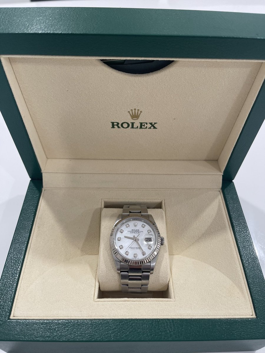 TheMetaFix's tweet photo. Decided to take some profit and spoil my wife for her birthday ❤️ thanks to the #BAYC 🙏 #rolex #NFT #MAYC https://t.co/mn62OvyTFl