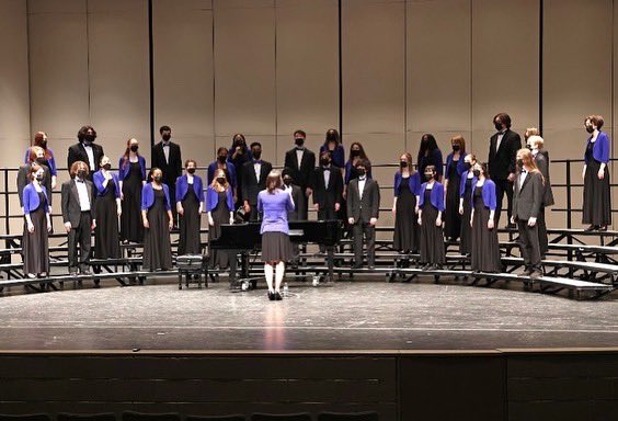 rochesterhscho2's tweet photo. Congratulations to Rochester High School Choirs on all 1st Division ratings at MSVMA District Choir Festival!! We love our amazing Falcon Singers!! #rochesterhschorus #charactertraditionachievement  @rochesterhighschool https://t.co/7zF1pZ8rT6