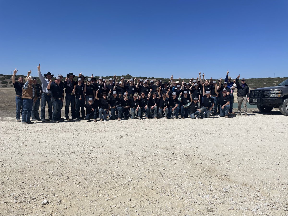 StranSmith's tweet photo. ECFC camp w @StetsonVest @clifcooper @Trevor_Hale1 #48students #gr8weekend https://t.co/fdulMqcGbk