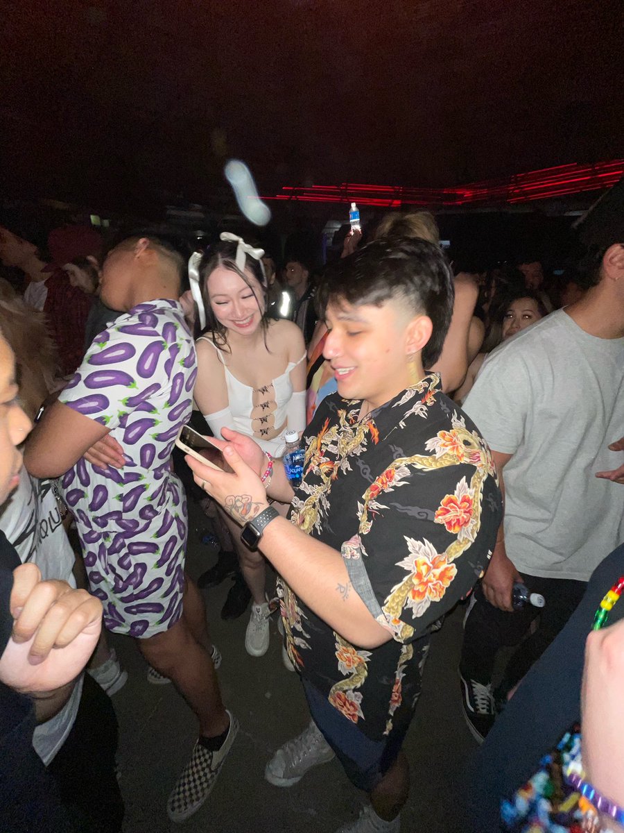 lvl_select's tweet image. RL Grime can wait. I got a wordle to do.