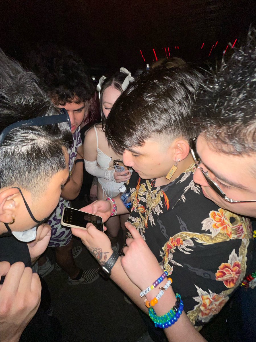 lvl_select's tweet image. RL Grime can wait. I got a wordle to do.