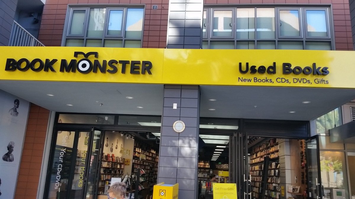 FrankMalfitano's tweet photo. If youโre in #LosAngeles area #BookMonster just off @3rdSt_Prom in #SantaMonica is having a half off going out of business sale, unfortunately another victim of greedy local landlordsโน๏ธ Their last day is April 3rd sadly https://t.co/k1qBBXYAhd