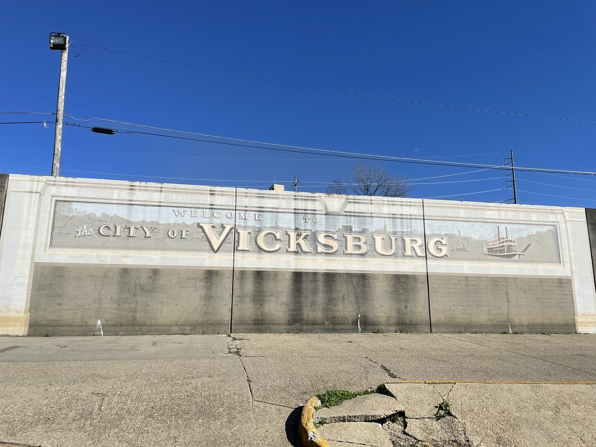 Kim__Lutz's tweet photo. Day 2 visiting Vicksburg, MS https://t.co/hWJCuSRZgy