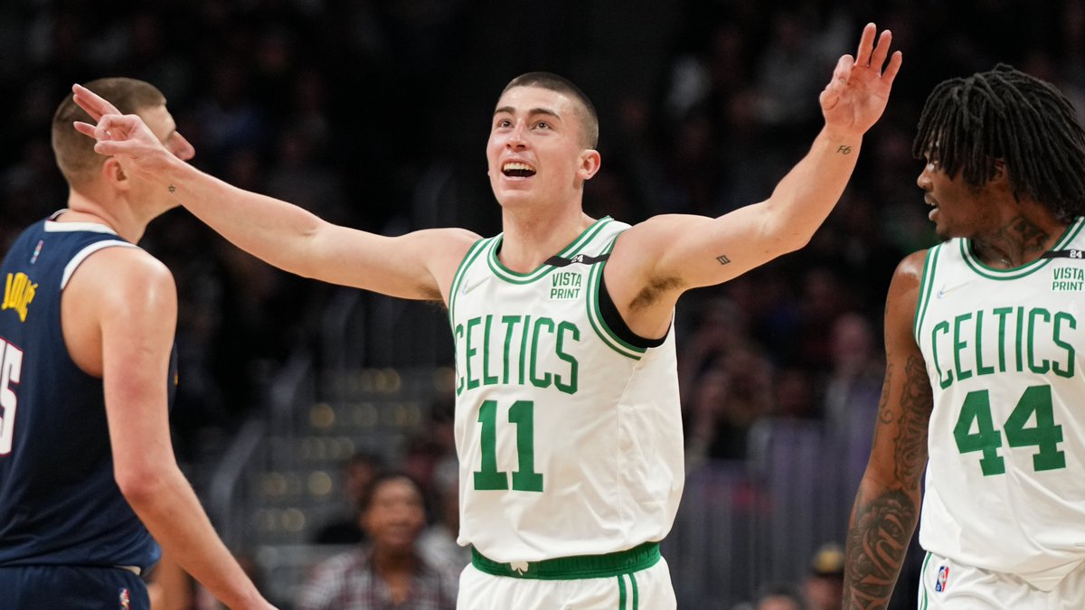 Payton Pritchard just became the 4th player in NBA history (and 1st Celtic) to make at least four 3-pointers without a miss in consecutive games

4-4 @ Sacramento
5-5 @ Denver