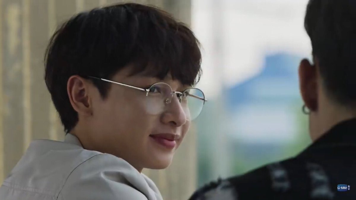 _sunan_thn's tweet photo. Xem cảnh White với Black ngồi nói chuyện vui vẻ mà mình cũng vui lây 😊 #NotMeSeriesFinalEP #ออฟกัน https://t.co/dijTunubcG