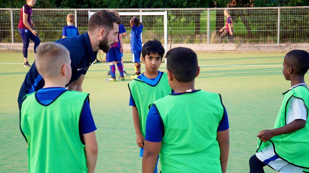 Summer nights are slowly creeping back☀️

There are still spaces available at our Monday night Football Development Centre! Develop your game technically and tactically, whilst having fun⚽️