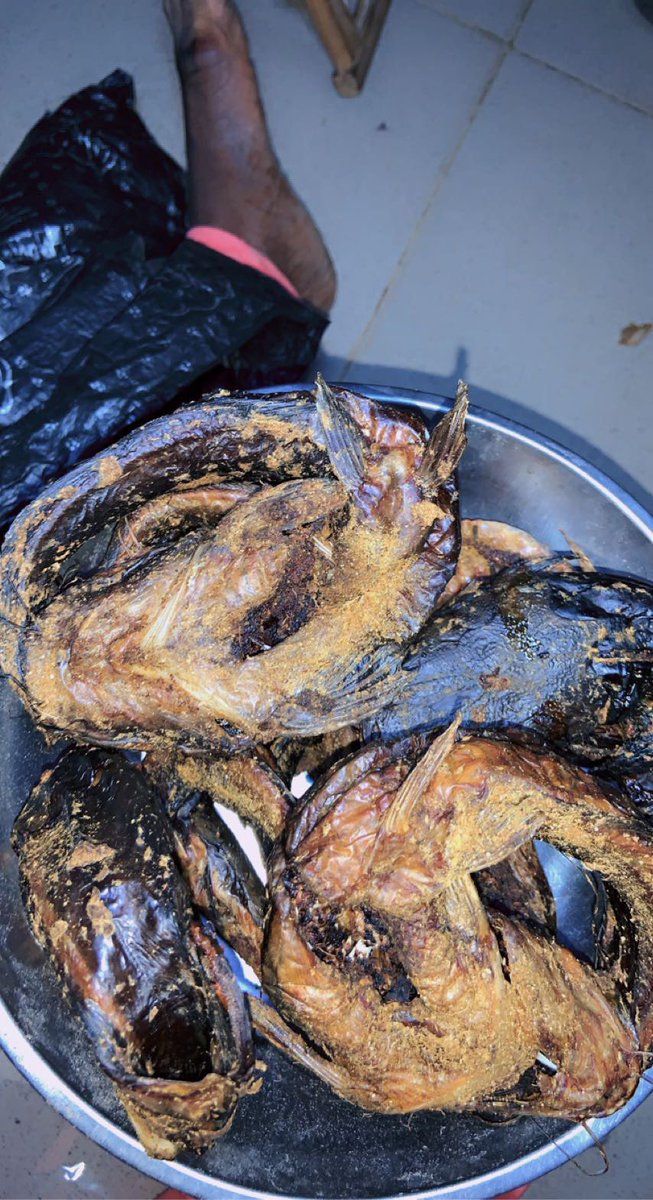 omenflakes's tweet photo. You can now order for our spicy smoked Catfish, it’s well cleaned and delicious, crunchy and can be stored for a long period cos it well dried https://t.co/aIqYGnJJn2